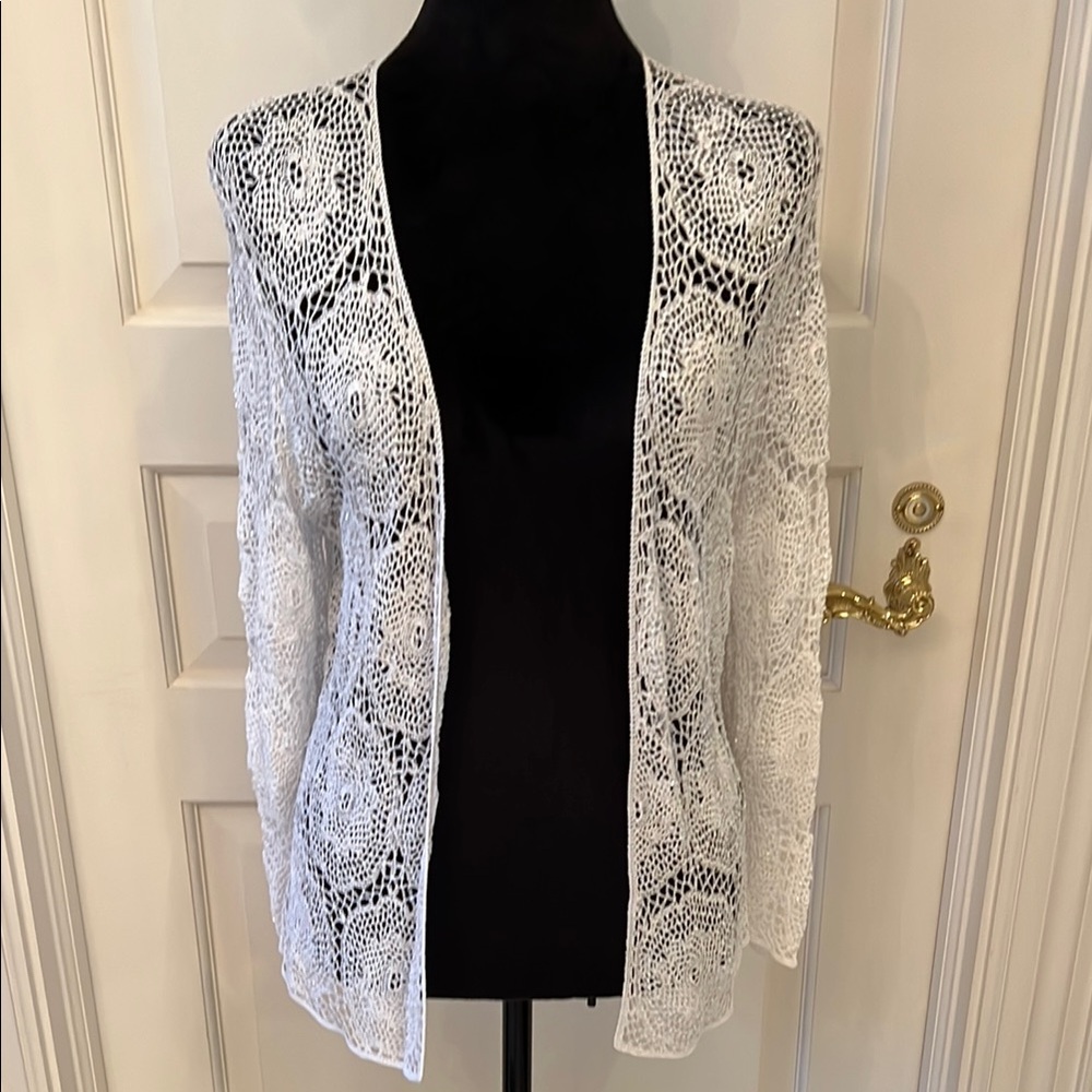 Elegant White Lace Women's Sweater
